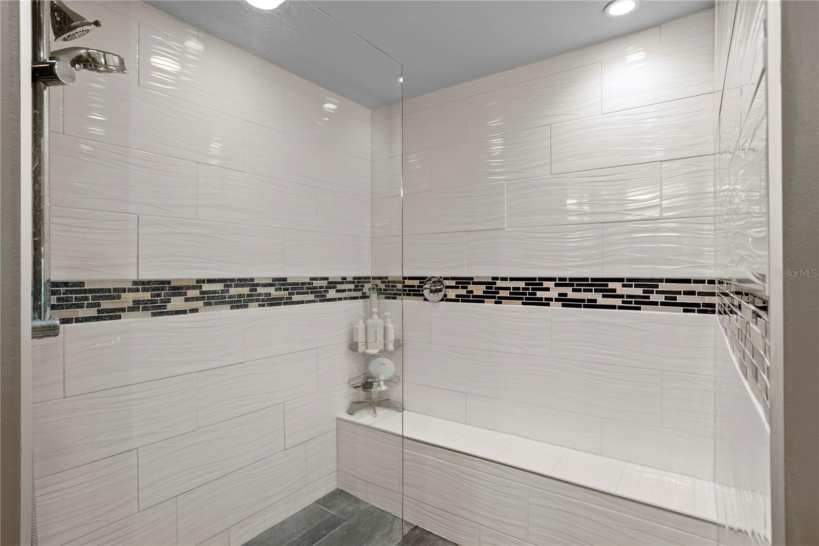 Image 28 of 47 For 5101 Platt Street