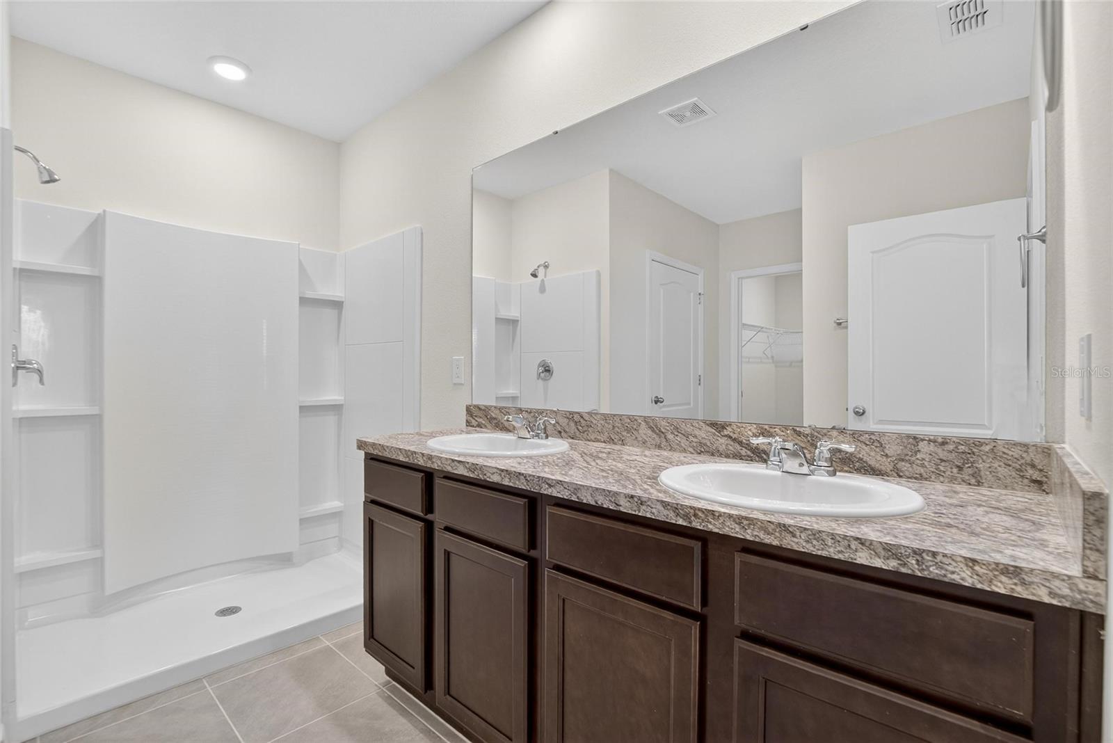 Image 27 of 30 For 820 Sun Burst Road