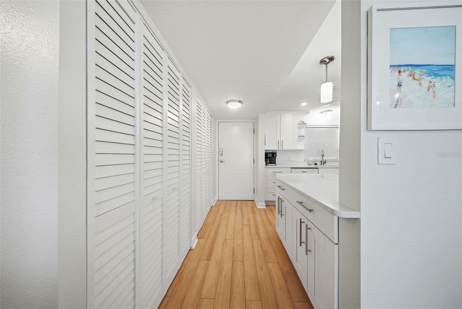 Image 13 of 39 For 11000 Gulf Boulevard 702