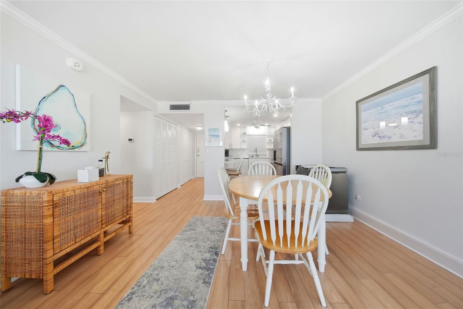 Image 15 of 39 For 11000 Gulf Boulevard 702