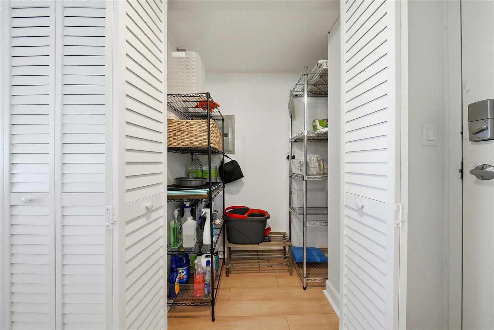 Image 17 of 39 For 11000 Gulf Boulevard 702