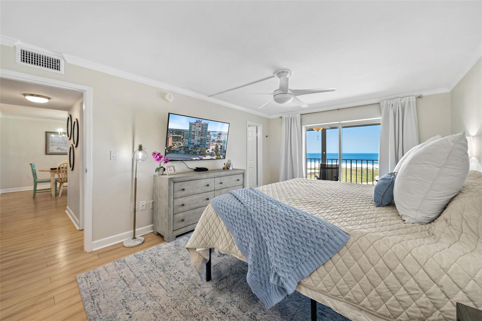 Image 20 of 39 For 11000 Gulf Boulevard 702