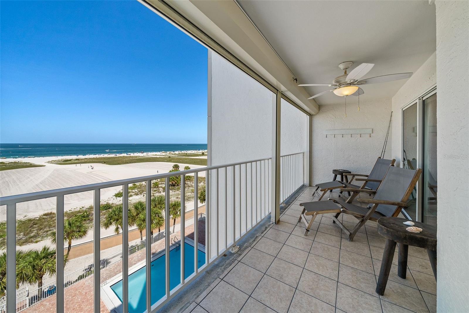 Image 27 of 39 For 11000 Gulf Boulevard 702