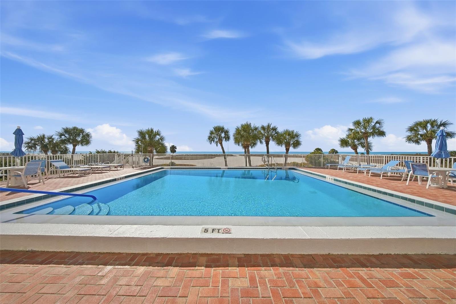 Image 29 of 39 For 11000 Gulf Boulevard 702