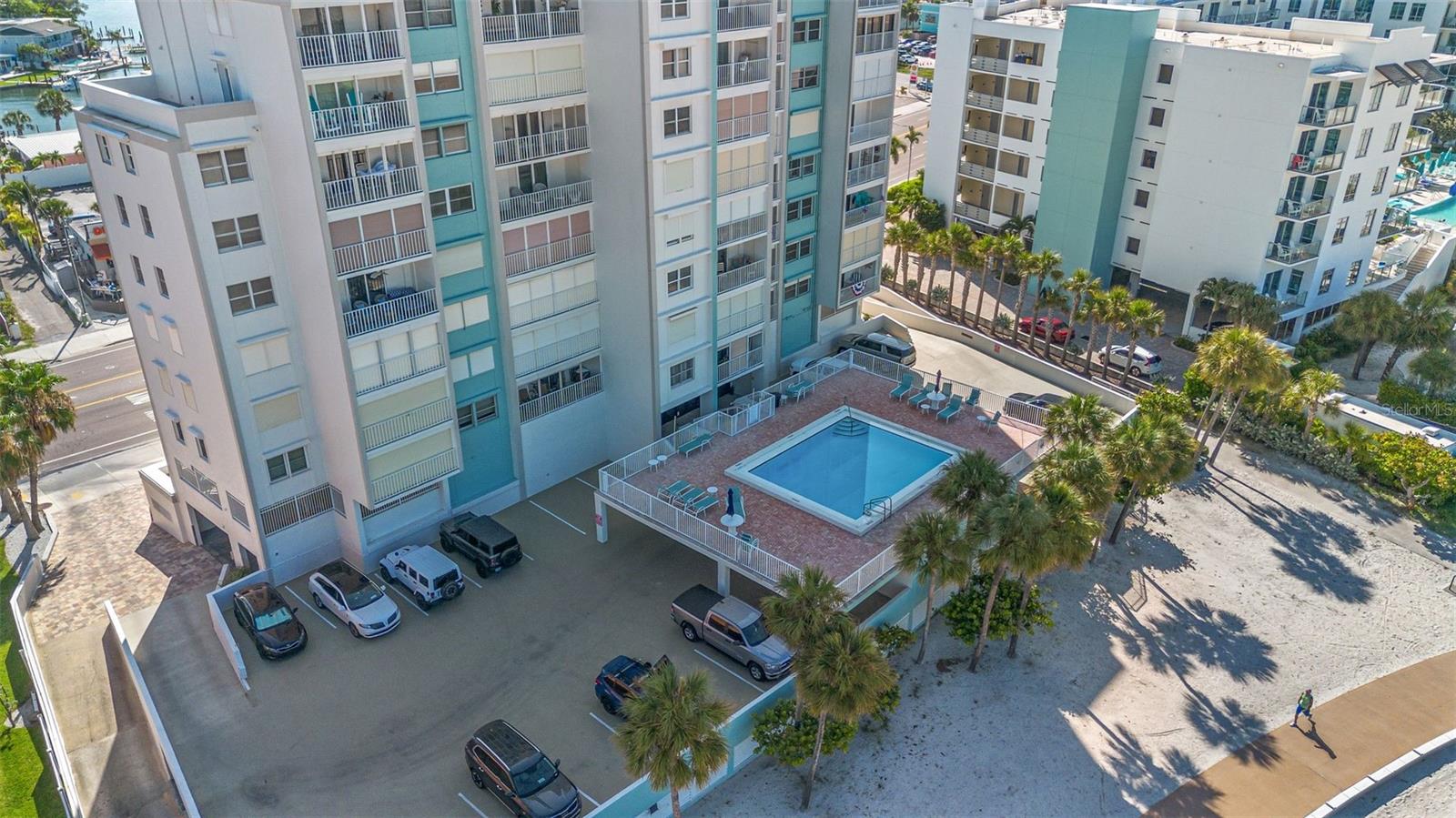 Image 30 of 39 For 11000 Gulf Boulevard 702