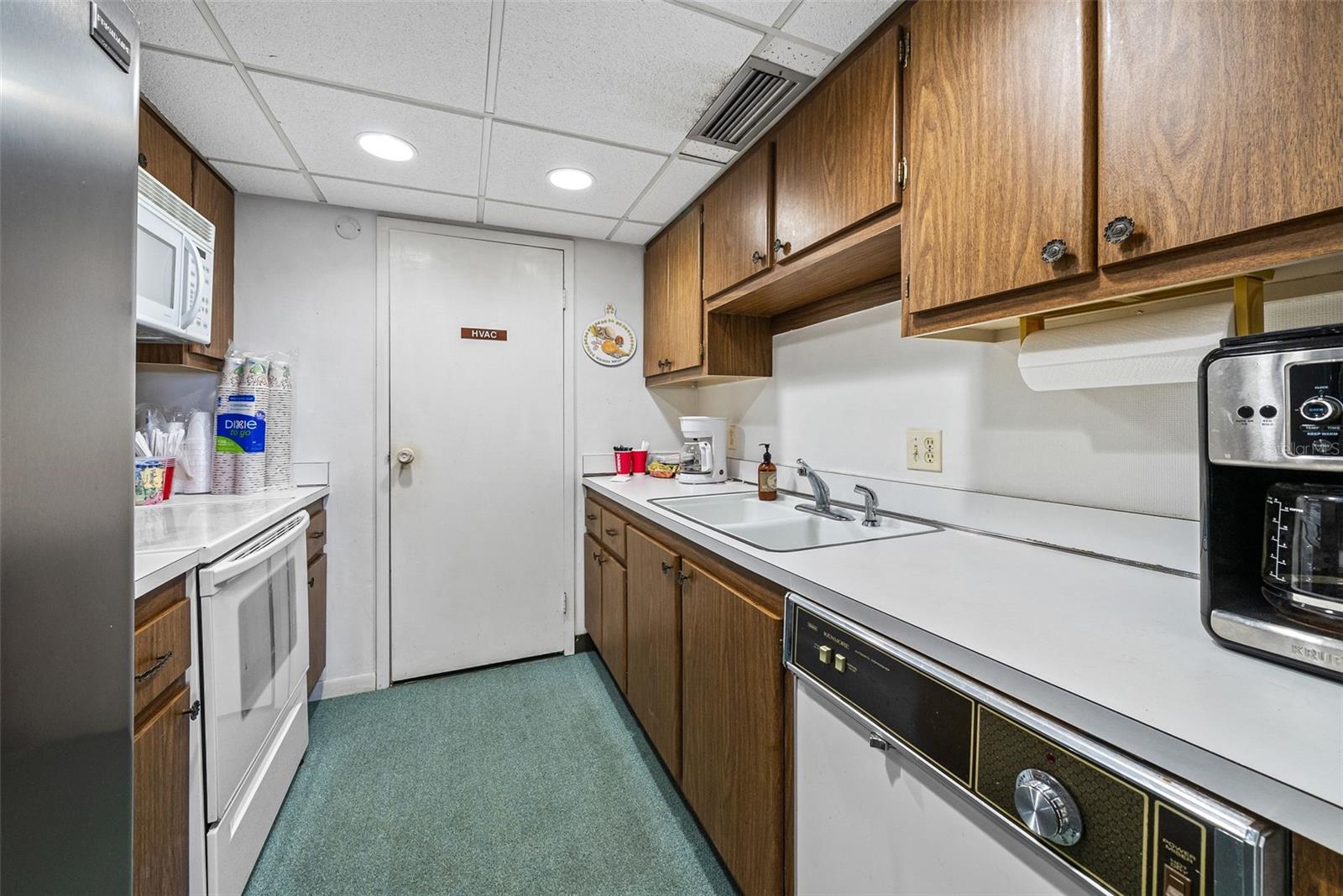 Image 35 of 39 For 11000 Gulf Boulevard 702