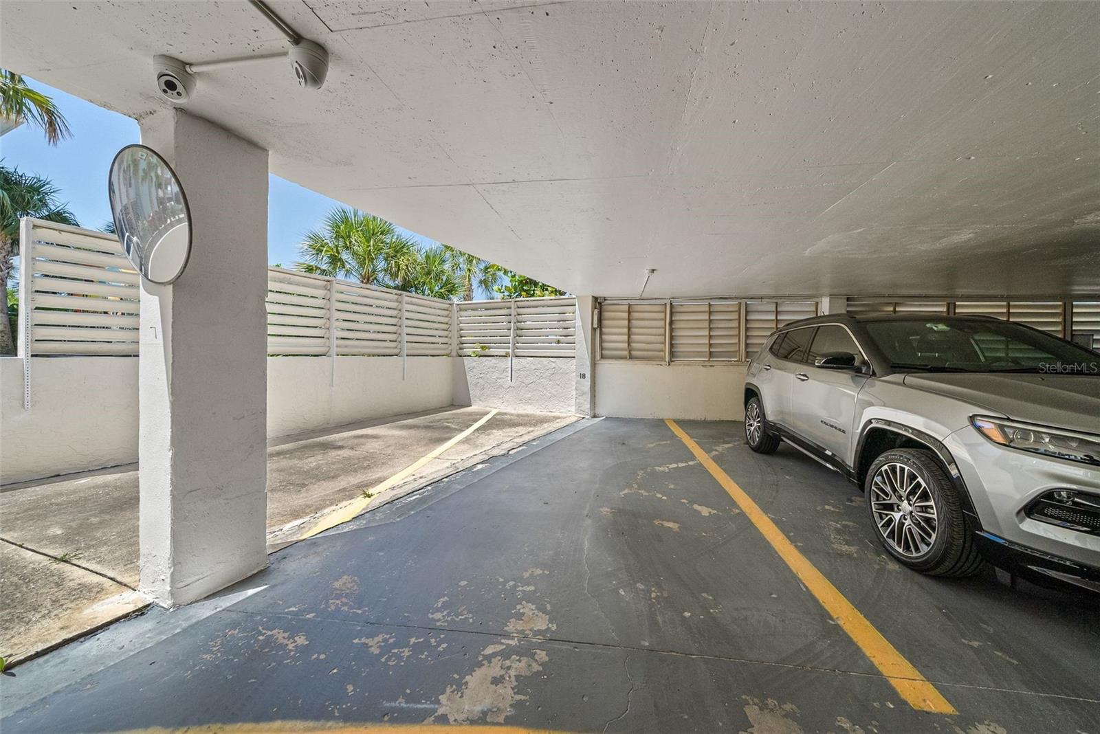 Image 37 of 39 For 11000 Gulf Boulevard 702