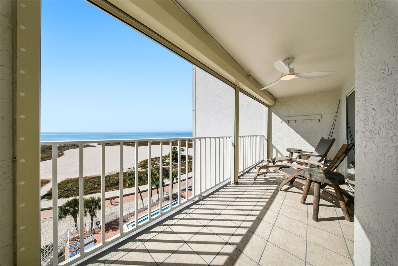 Image 7 of 39 For 11000 Gulf Boulevard 702