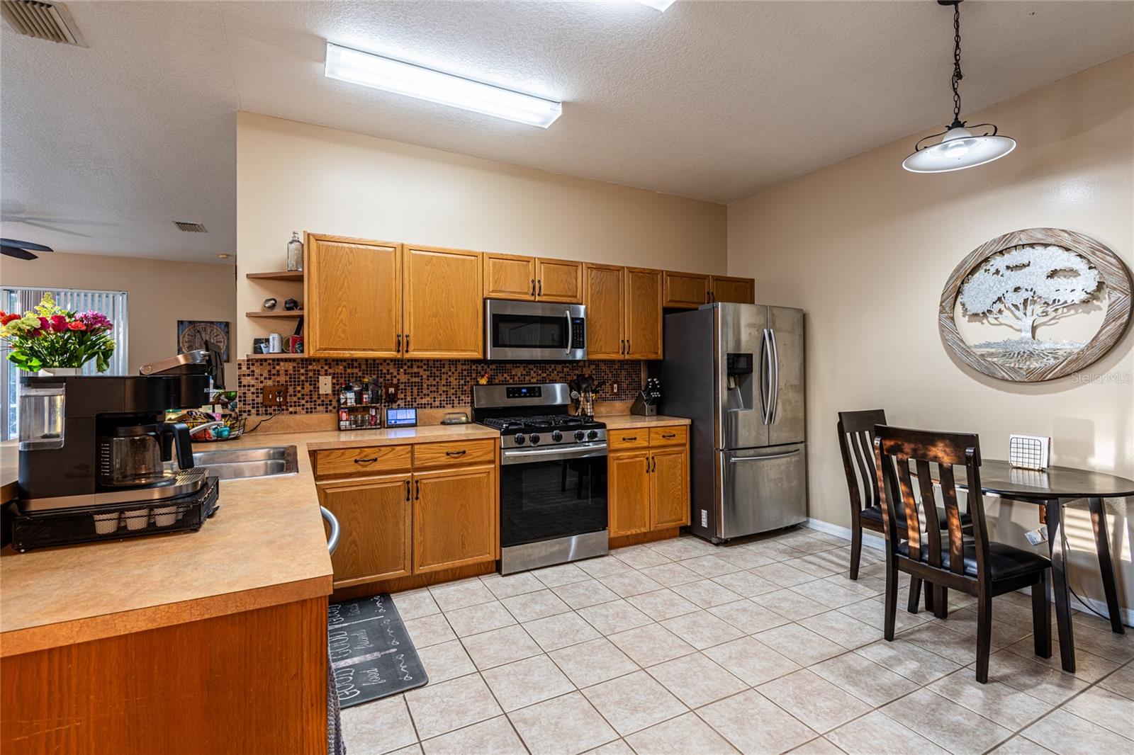 Image 18 of 41 For 1627 Sassafras Drive