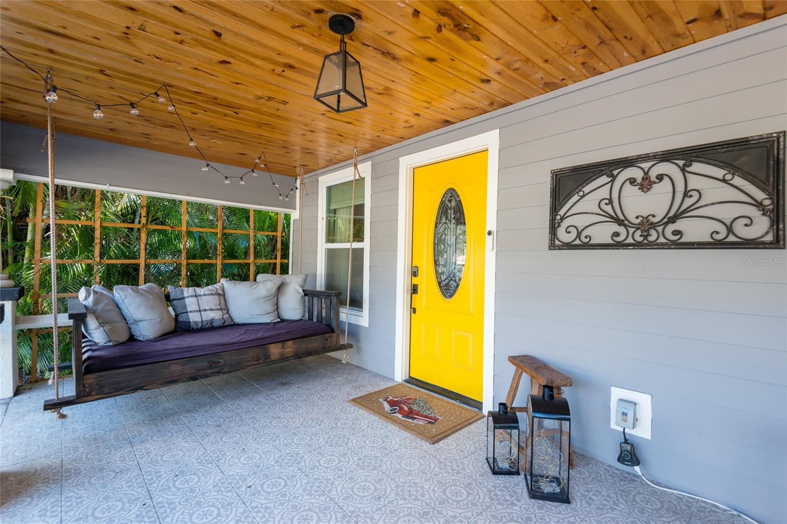 Image 3 of 36 For 1015 Crawford Street