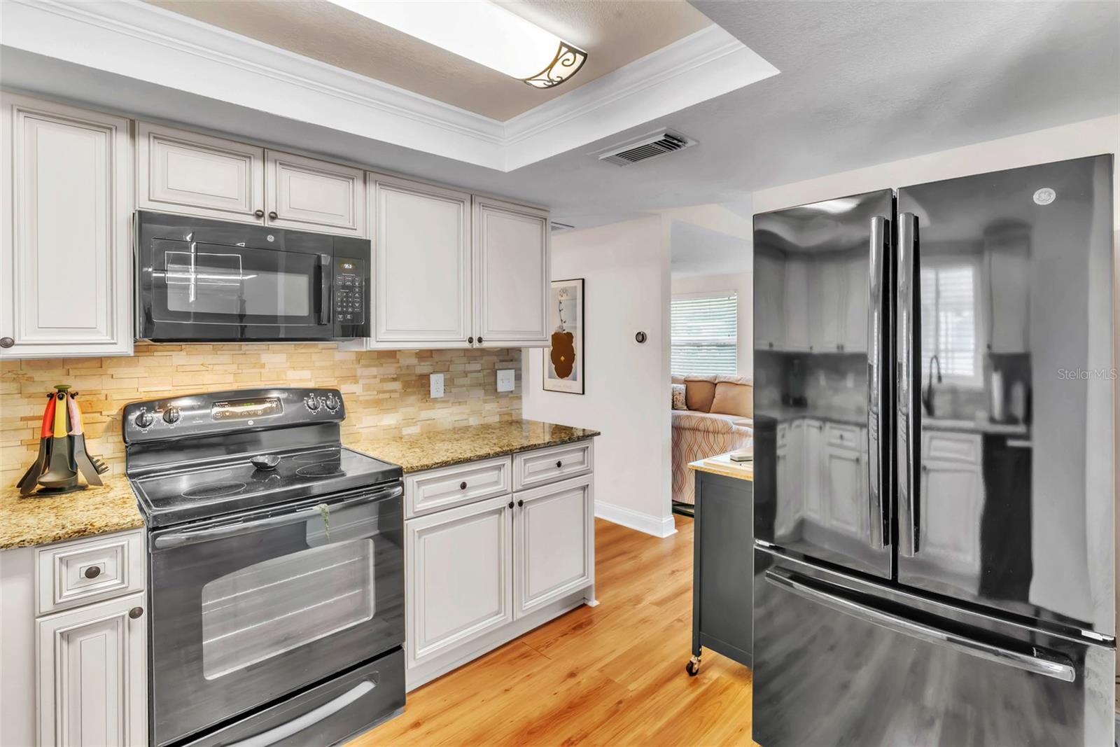 Image 13 of 40 For 3615 Haines Road N