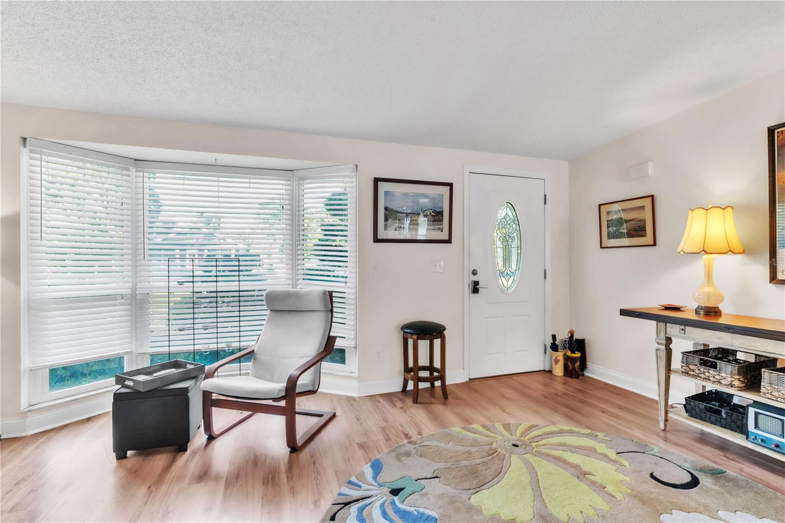 Image 5 of 40 For 3615 Haines Road N