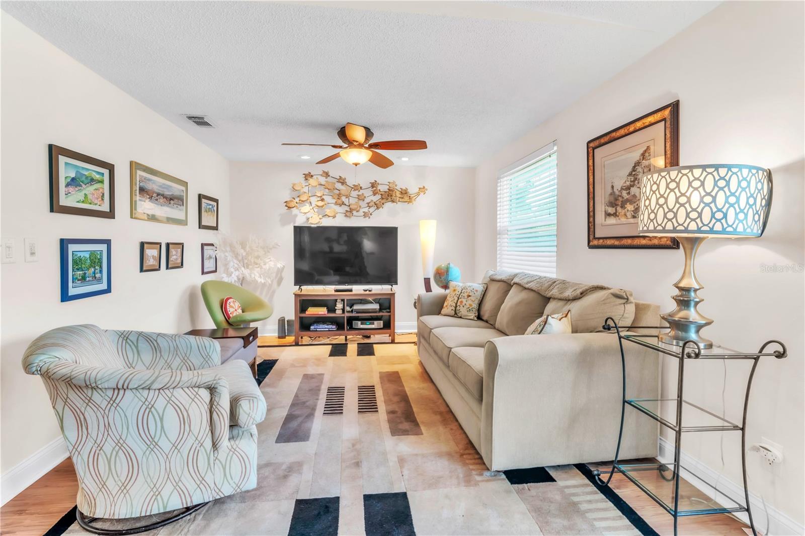 Image 7 of 40 For 3615 Haines Road N