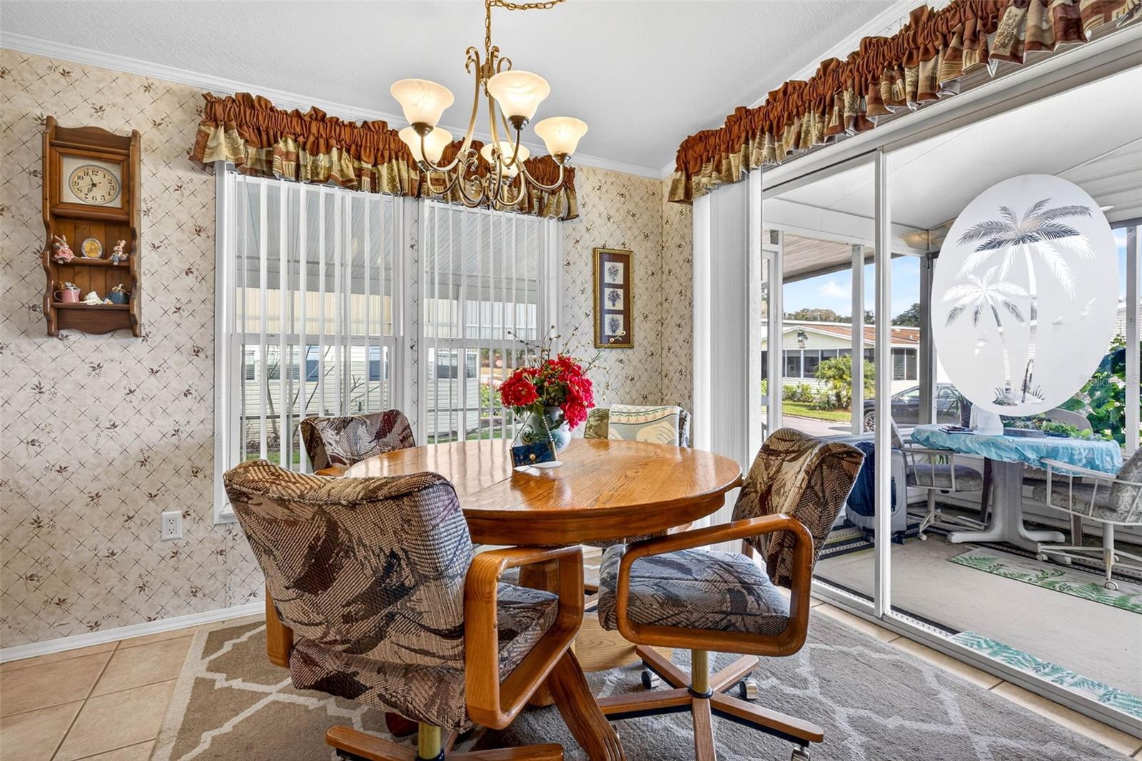 Image 15 of 50 For 10047 Equity Avenue