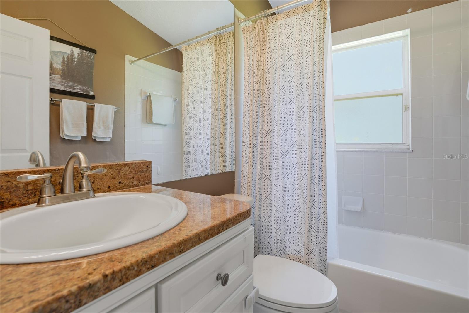 Image 11 of 31 For 5712 Whitebark Drive