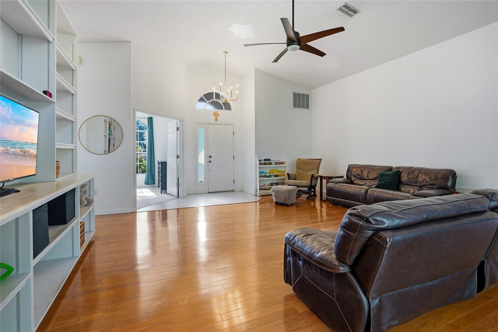 Image 8 of 31 For 5712 Whitebark Drive