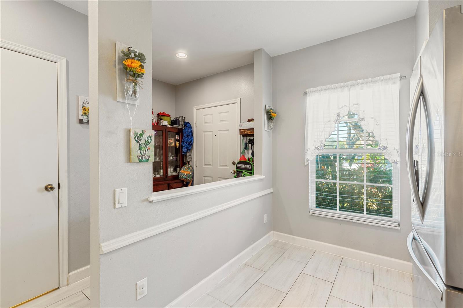 Image 2 of 34 For 291 Countryside Key Boulevard