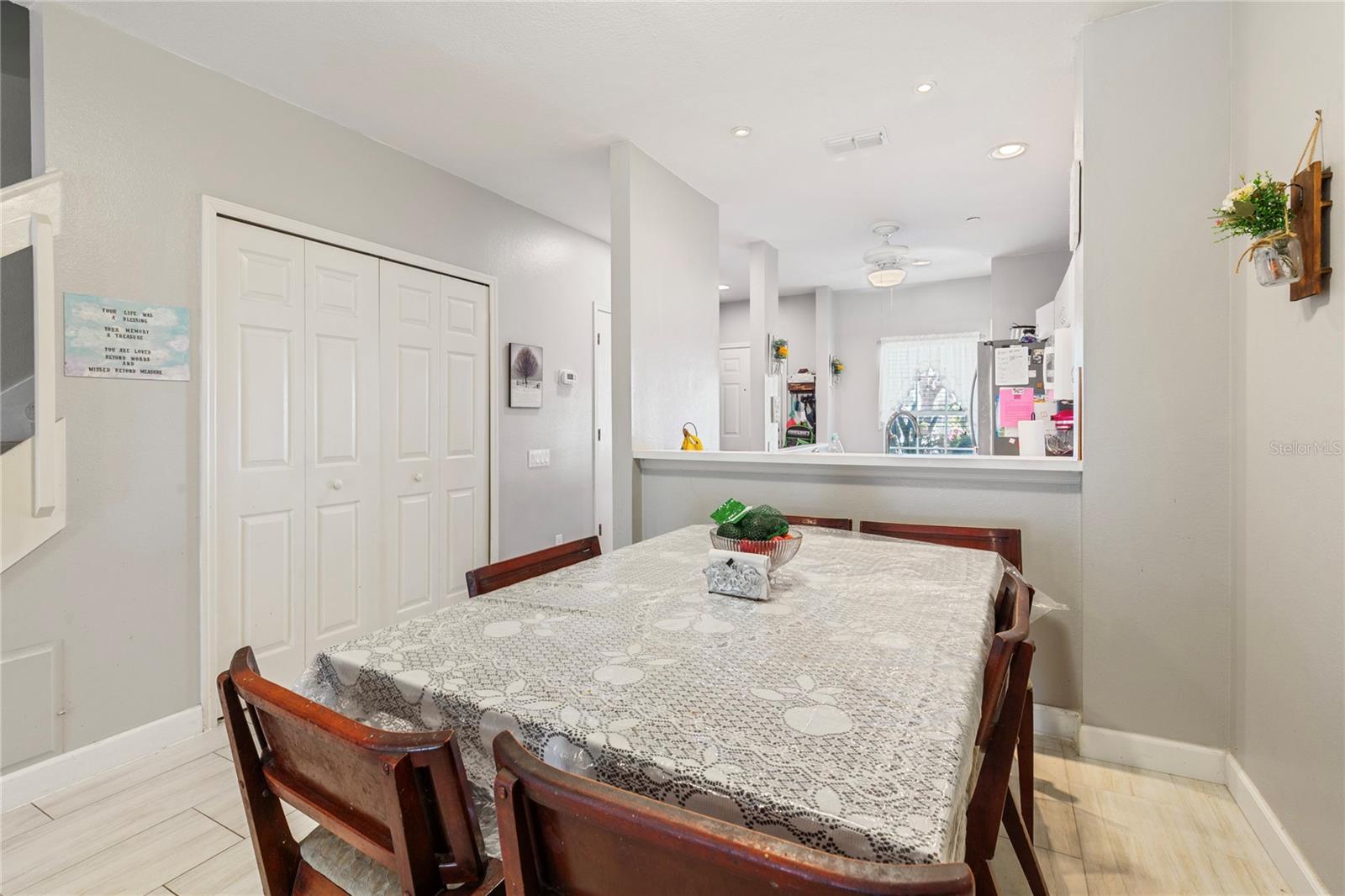 Image 9 of 34 For 291 Countryside Key Boulevard