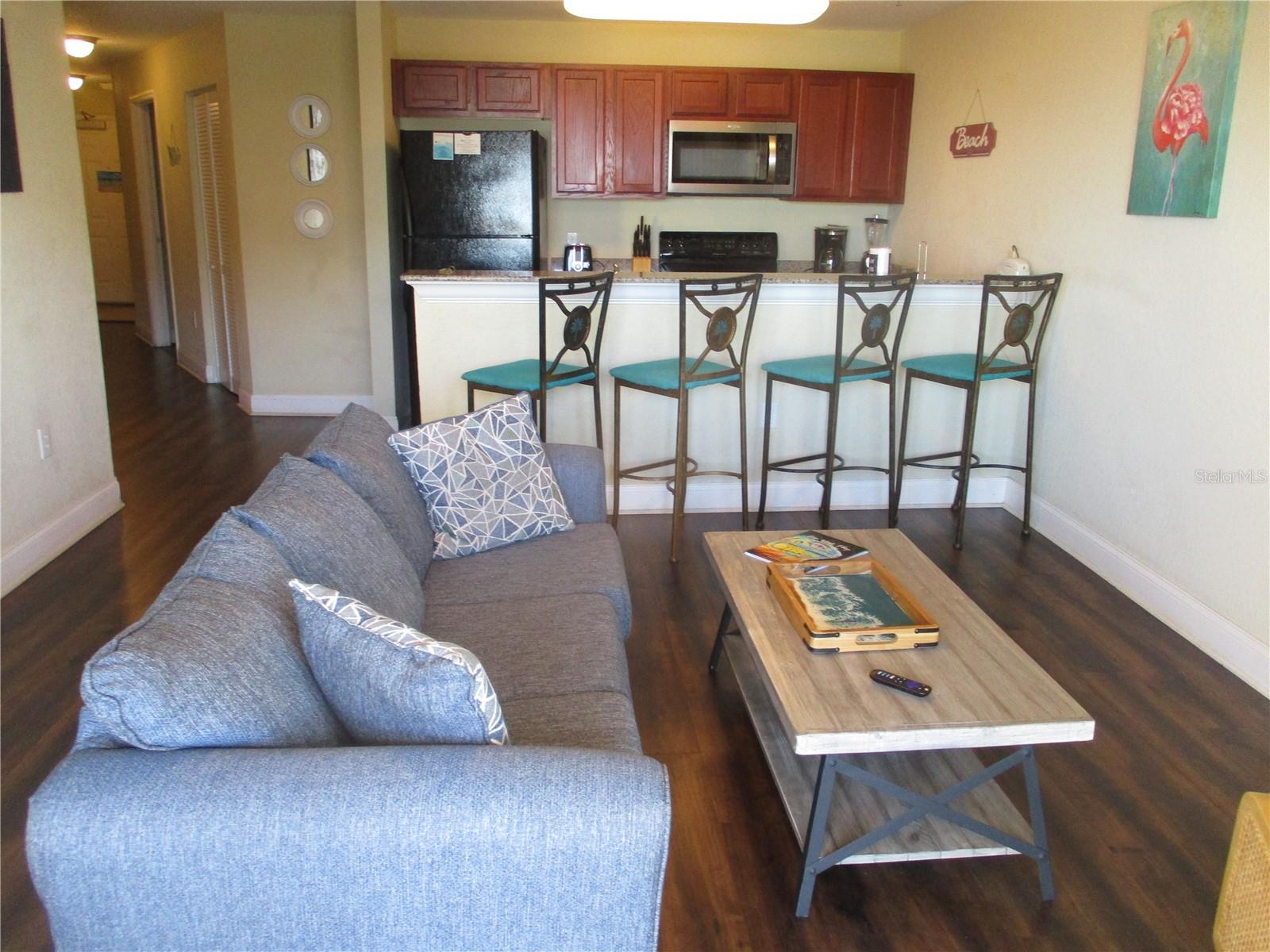 Image 5 of 40 For 10315 Gulf Boulevard 302