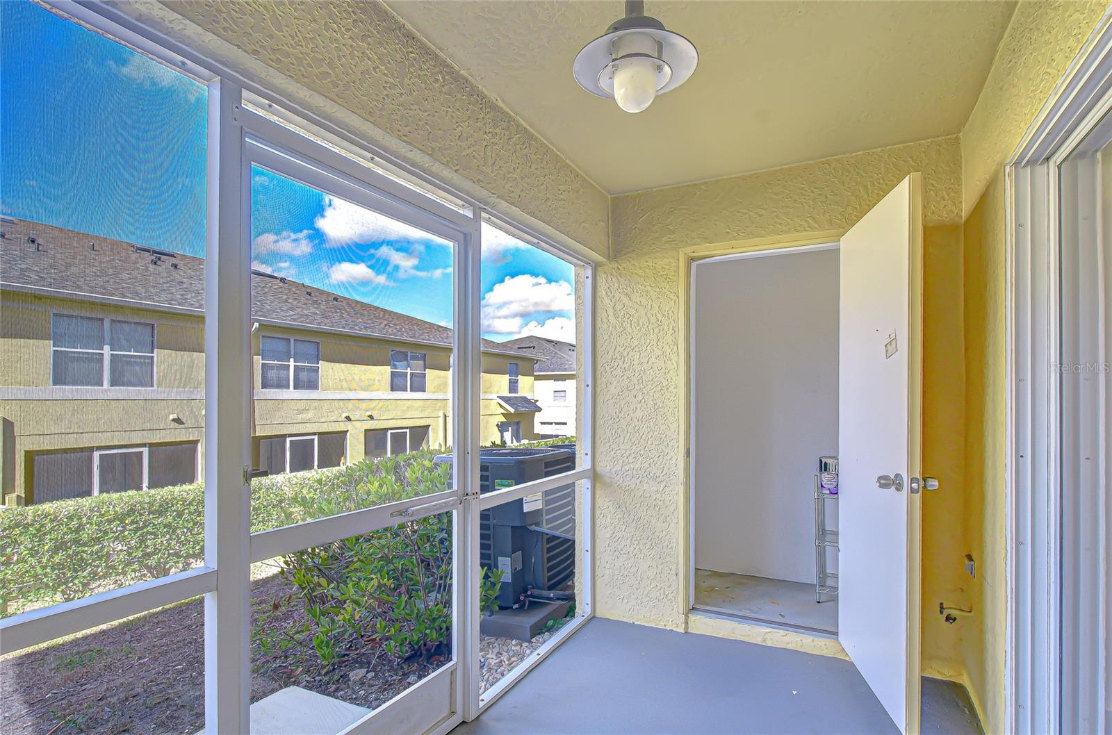 Image 18 of 22 For 228 Hardcastle Place