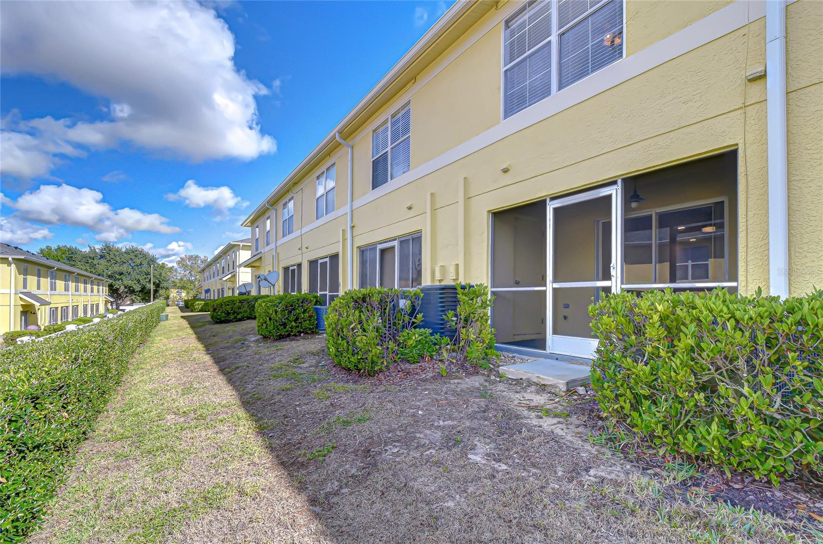 Image 19 of 22 For 228 Hardcastle Place