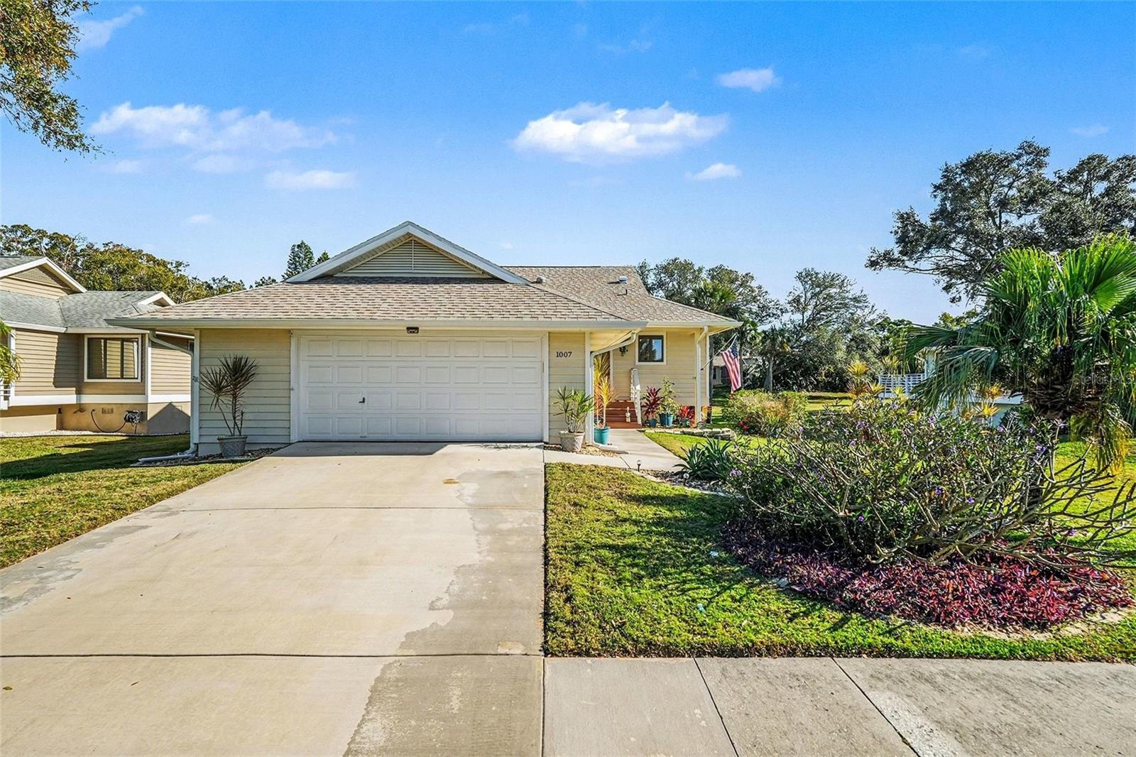 Details for 1007 Lake Avoca Drive, TARPON SPRINGS, FL 34689