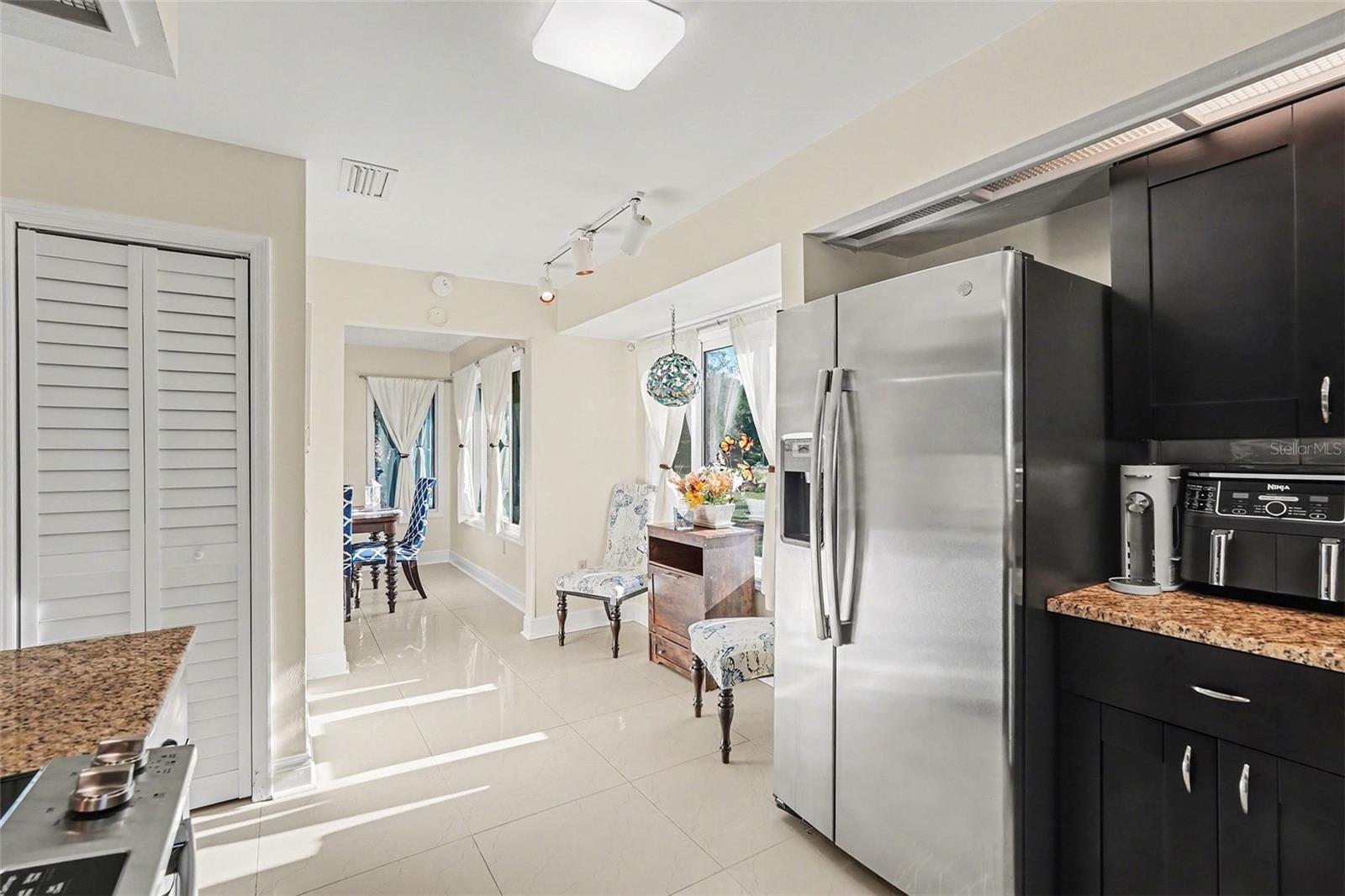 Image 12 of 38 For 1007 Lake Avoca Drive