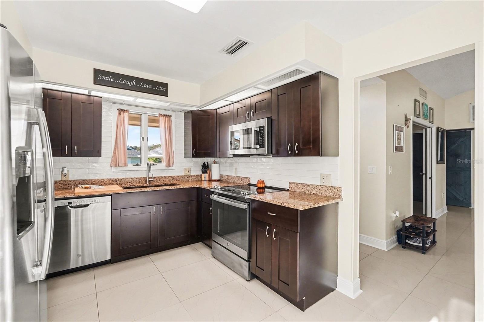 Image 16 of 38 For 1007 Lake Avoca Drive