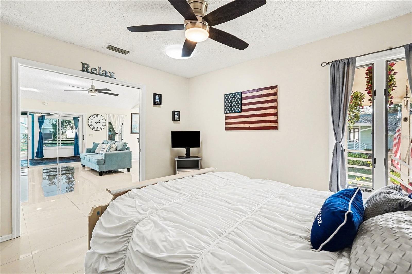 Image 22 of 38 For 1007 Lake Avoca Drive