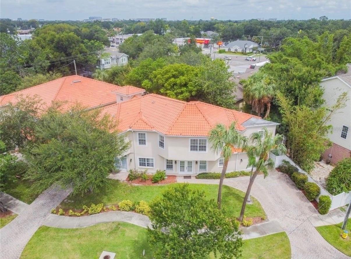 Image 2 of 22 For 131 Arrawana Avenue