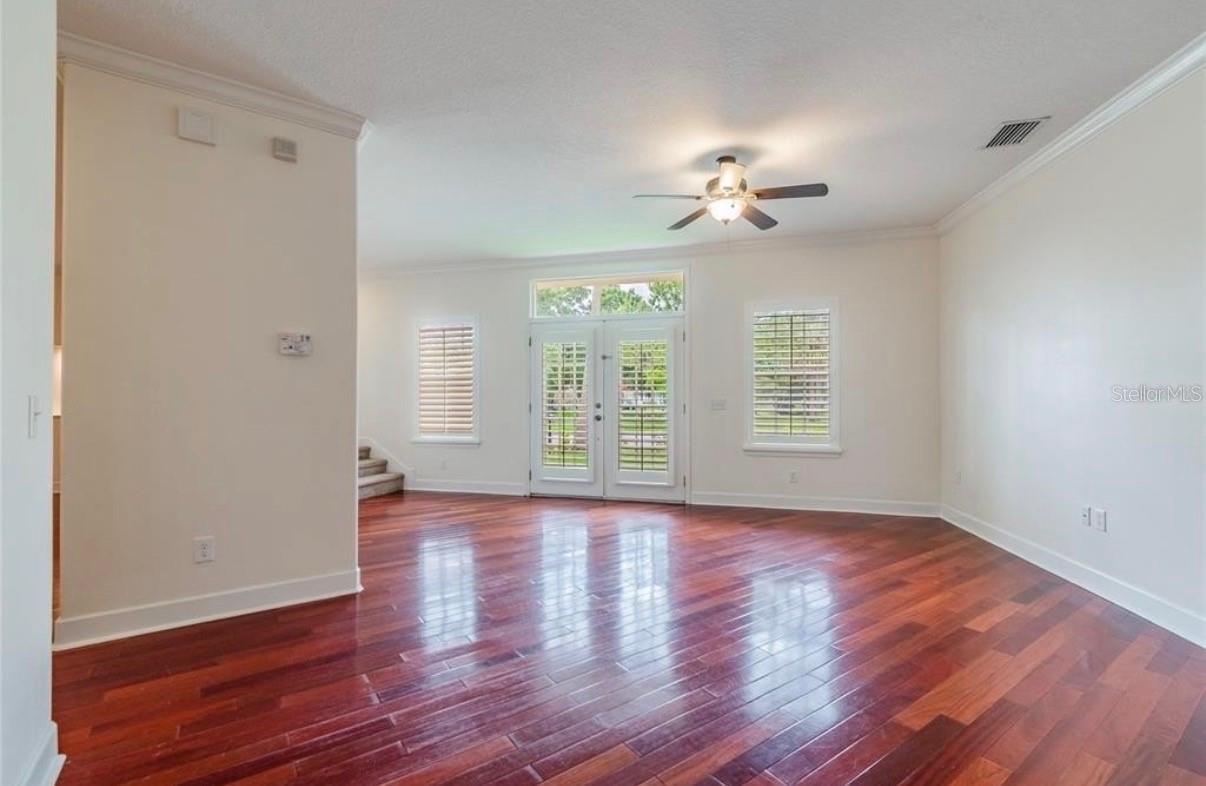 Image 8 of 22 For 131 Arrawana Avenue