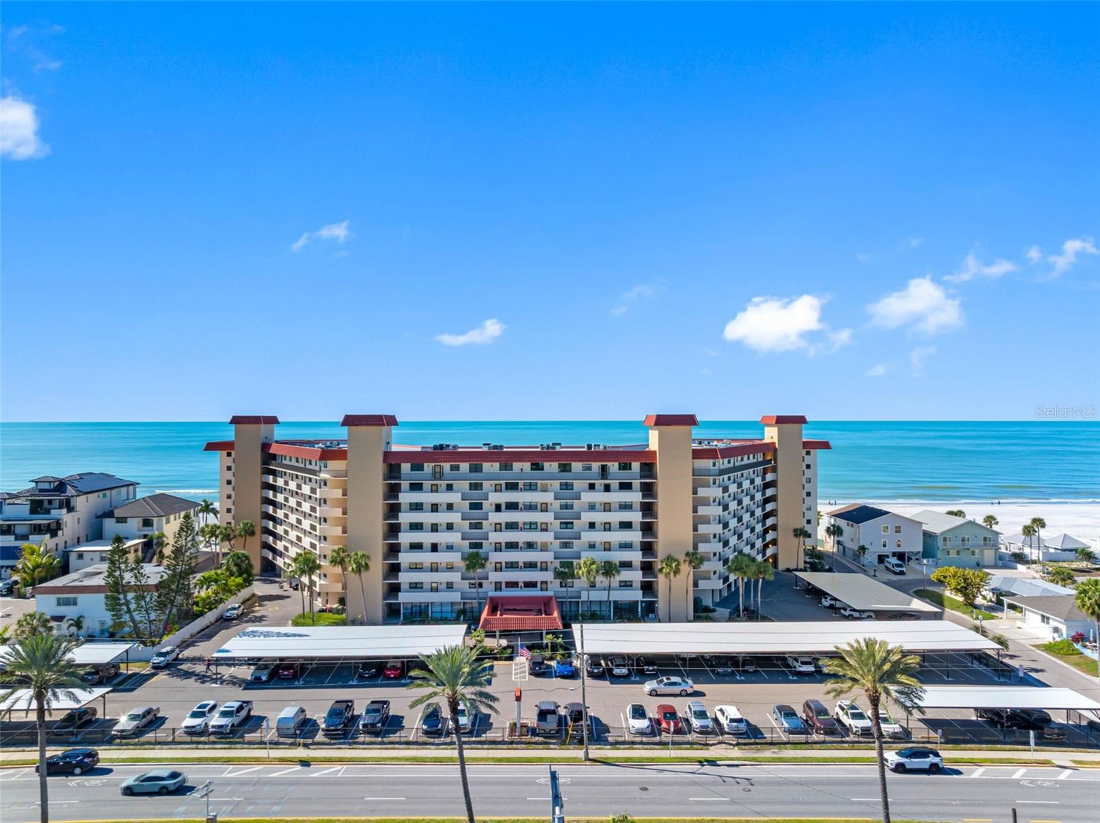 Listing photo id 15 for 18304 Gulf Boulevard 417