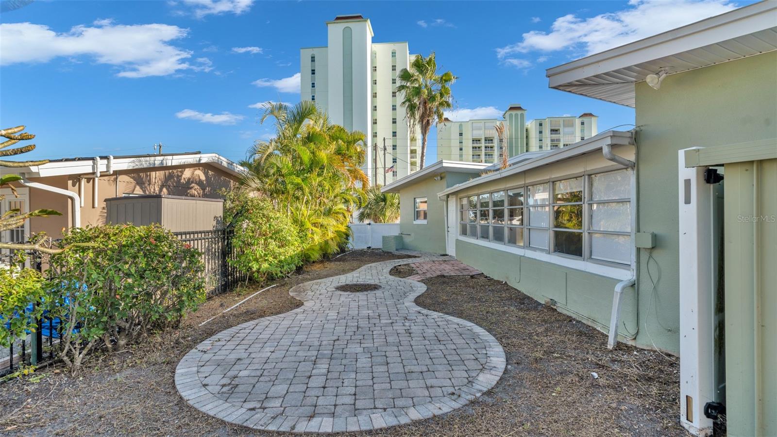 Image 25 of 35 For 6407 1st Palm Point