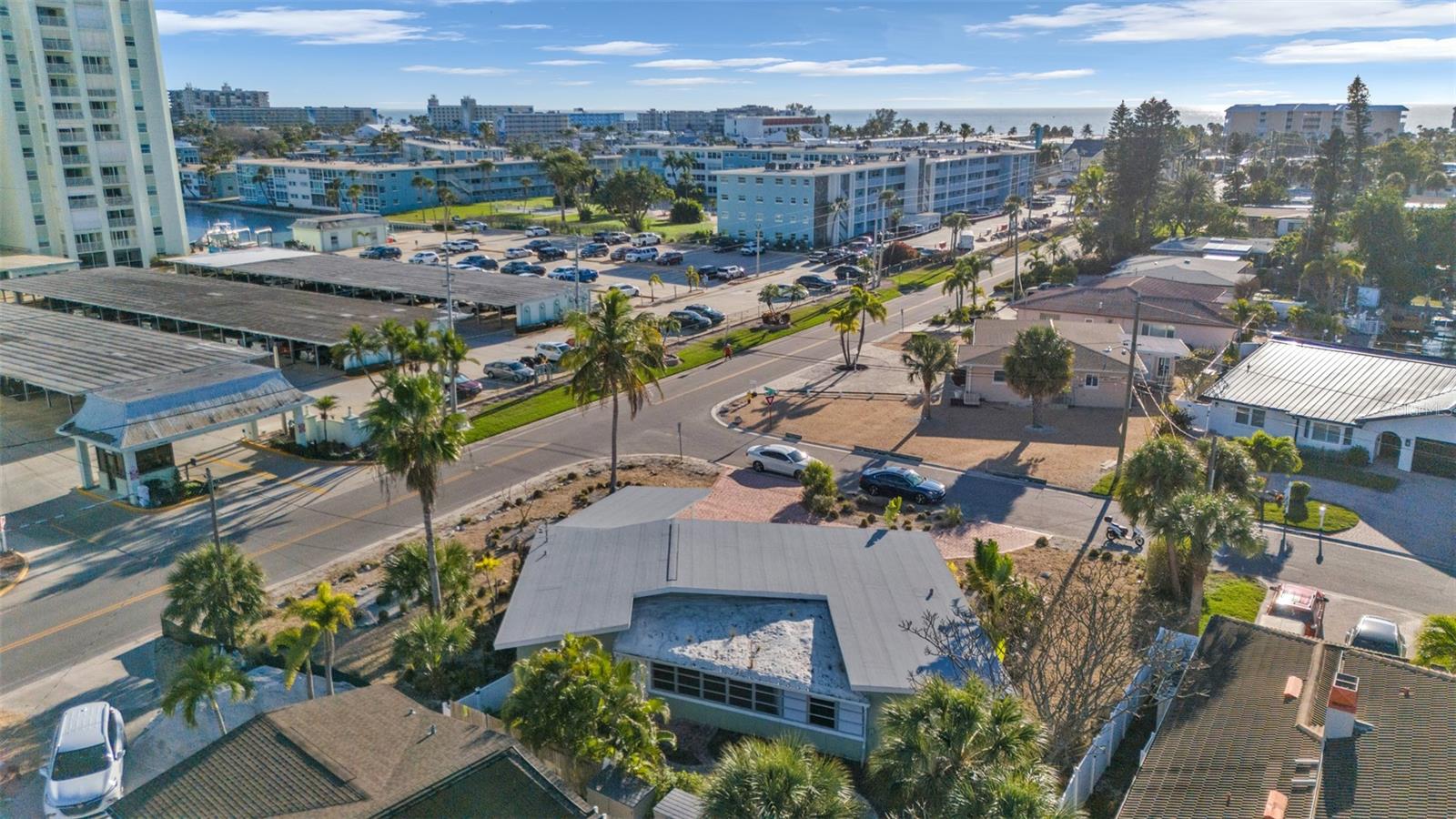 Image 27 of 35 For 6407 1st Palm Point