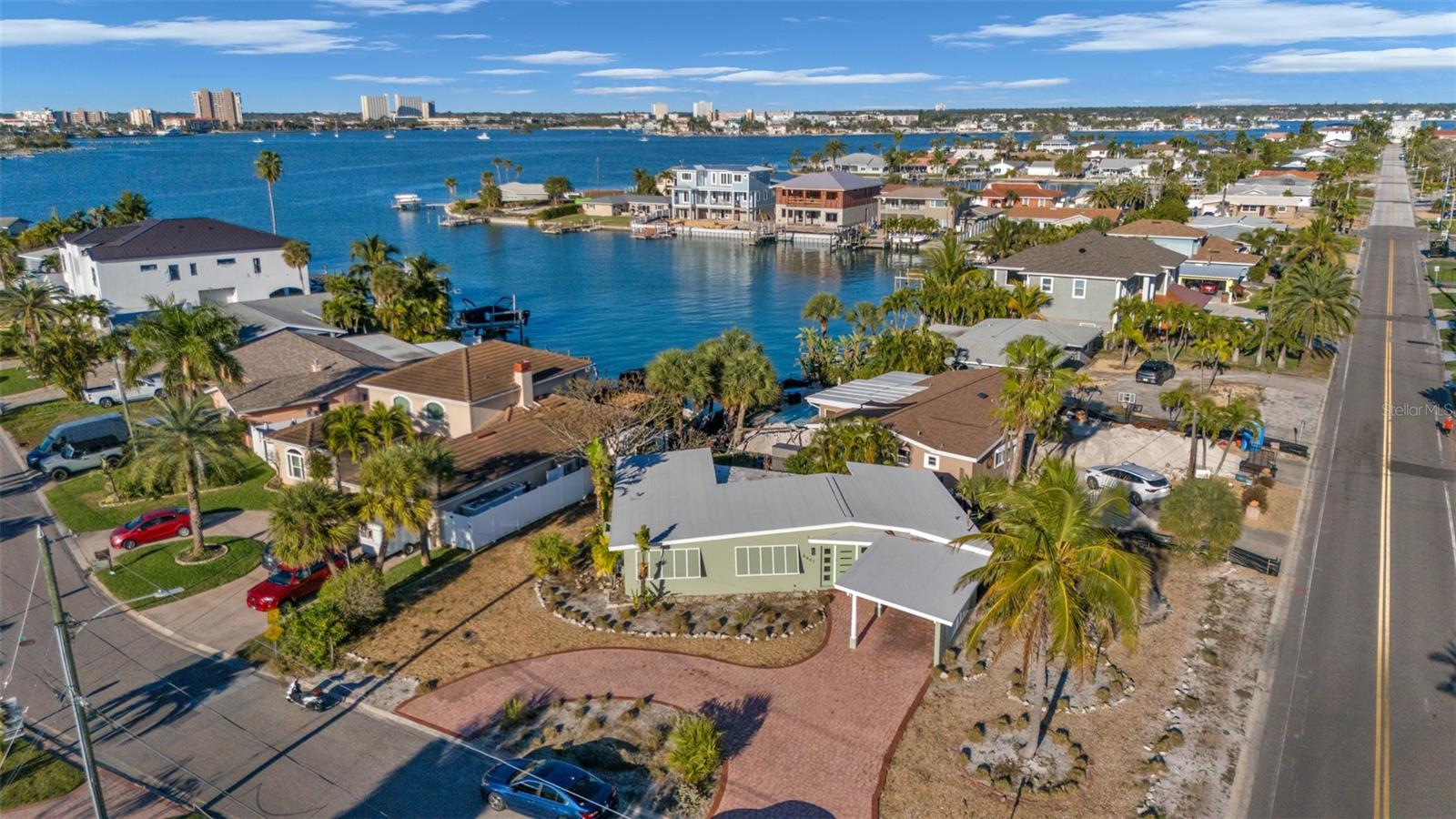 Image 31 of 35 For 6407 1st Palm Point