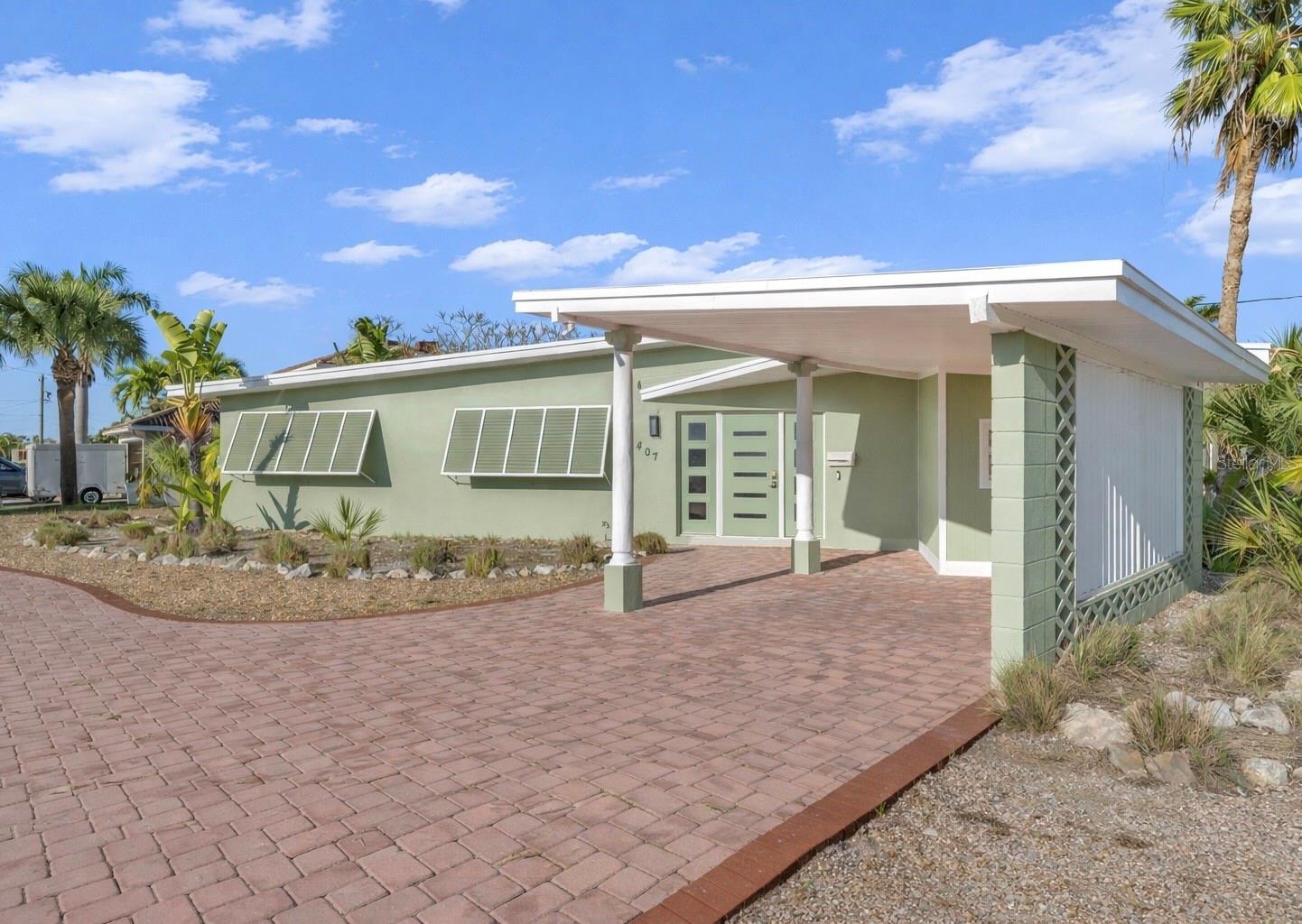 Image 4 of 35 For 6407 1st Palm Point