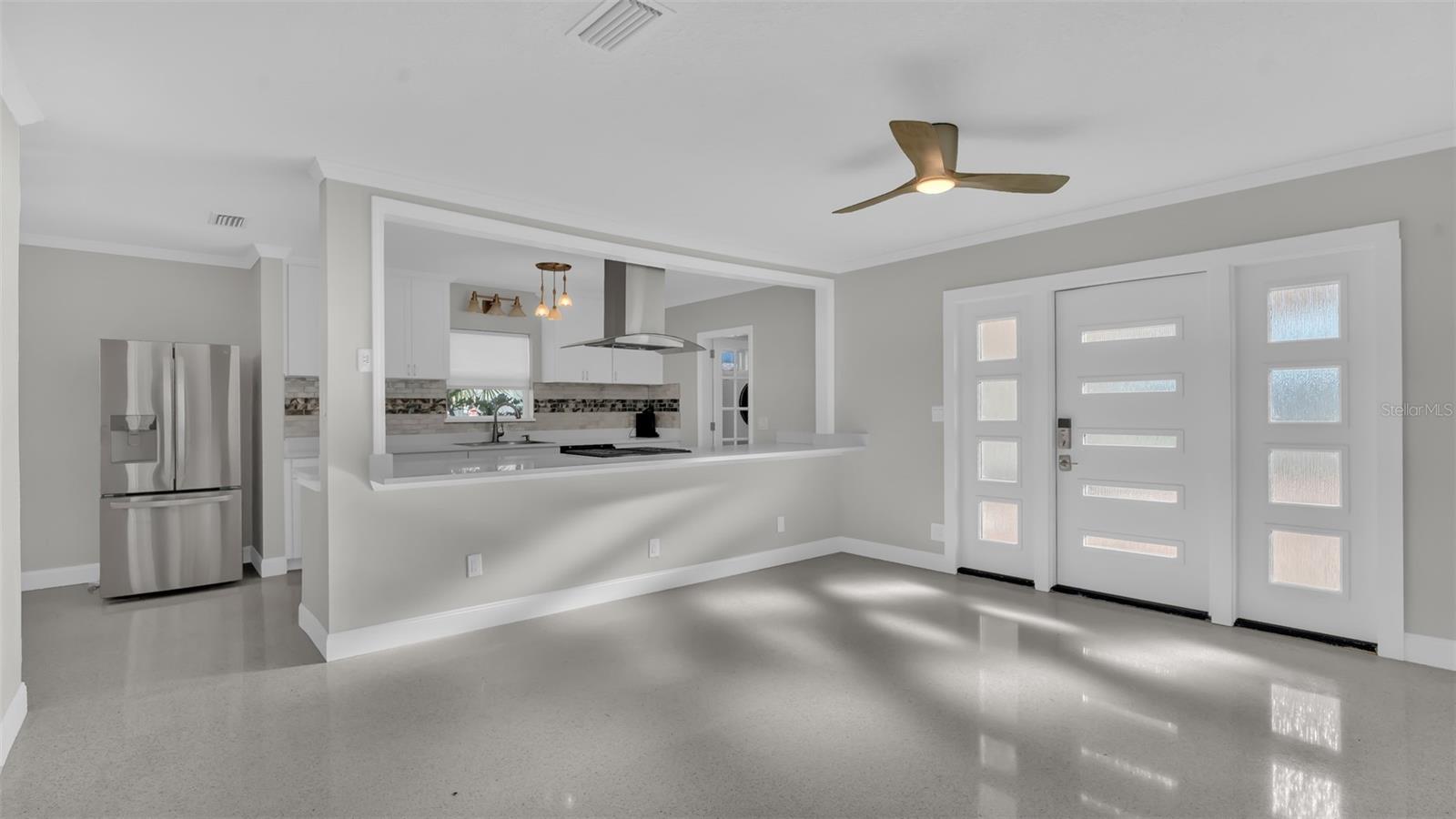 Image 6 of 35 For 6407 1st Palm Point