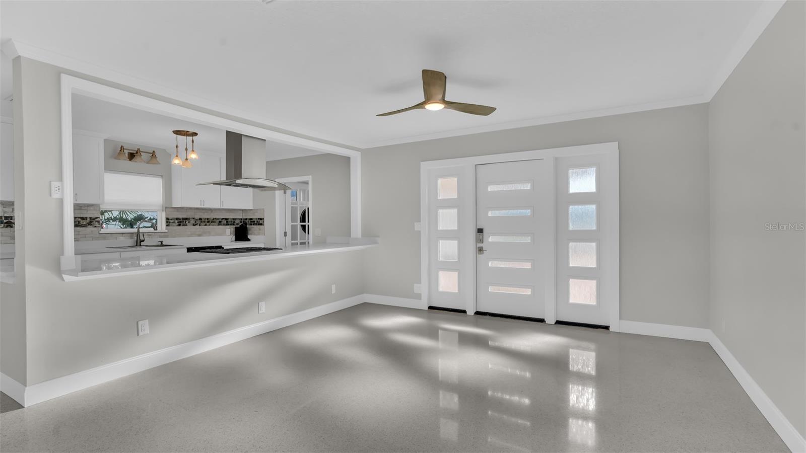 Image 7 of 35 For 6407 1st Palm Point