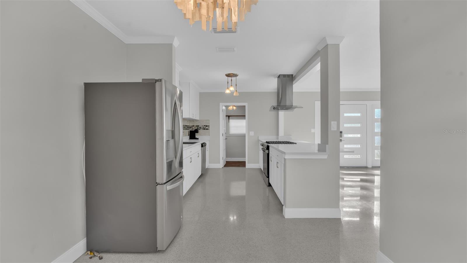 Image 8 of 35 For 6407 1st Palm Point