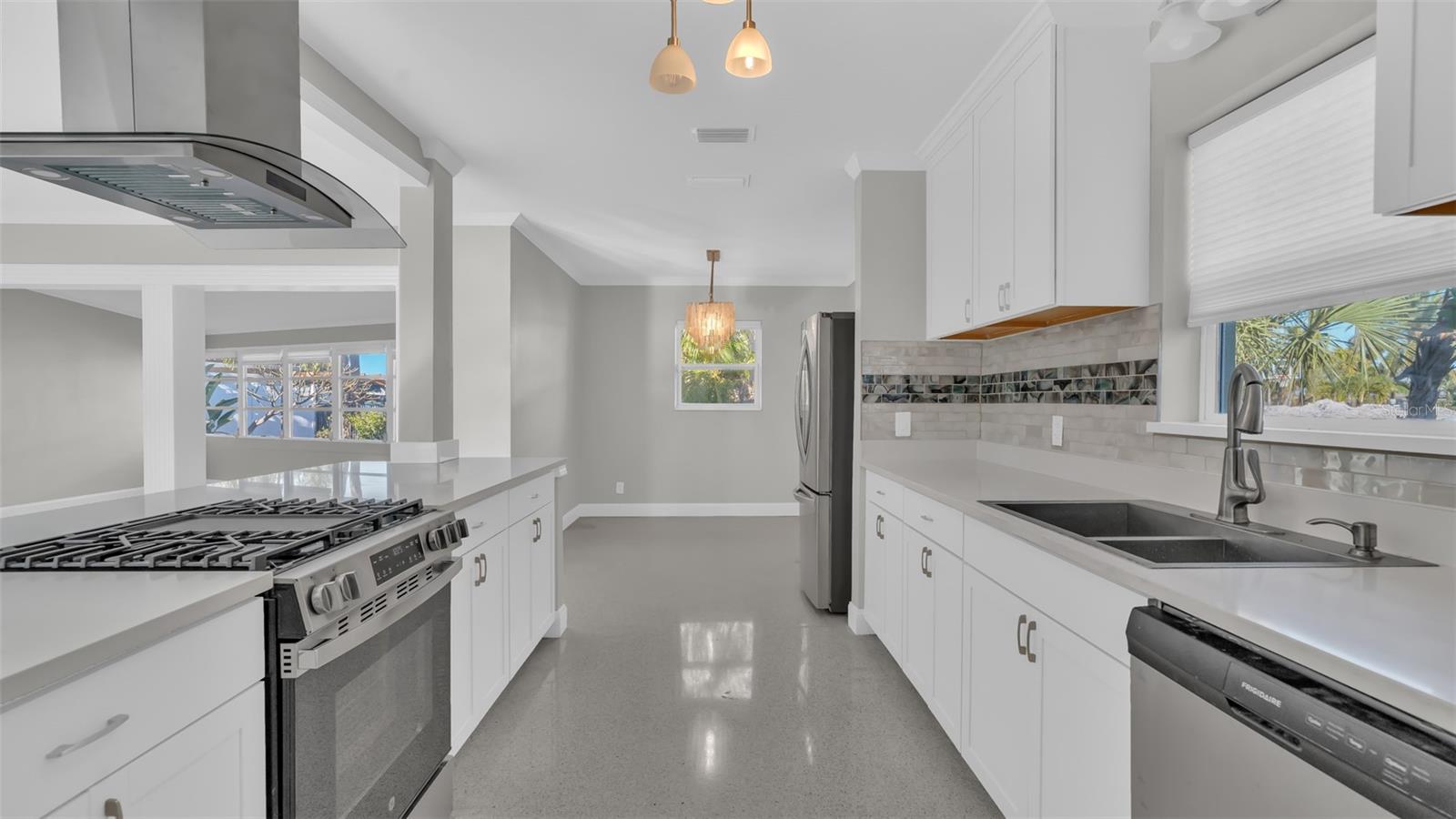 Image 9 of 35 For 6407 1st Palm Point