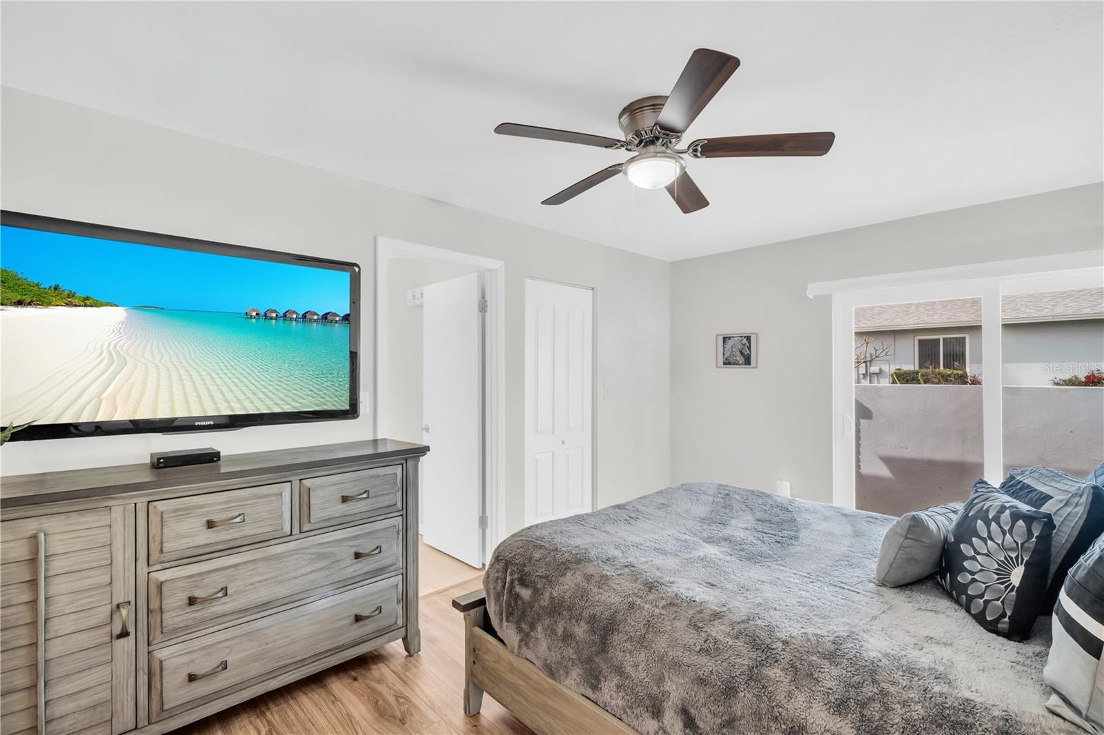 Image 18 of 44 For 1603 Whitebridge Drive D