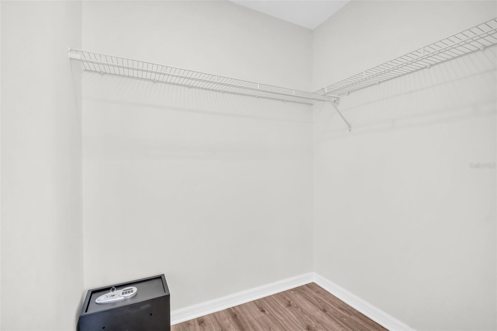 Image 21 of 44 For 1603 Whitebridge Drive D