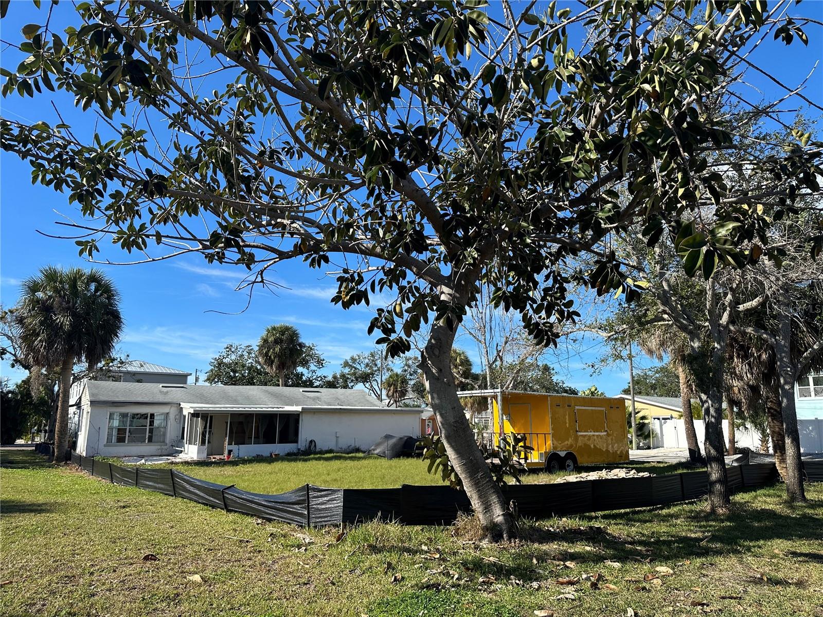 Image 3 of 11 For 1811 2nd Street