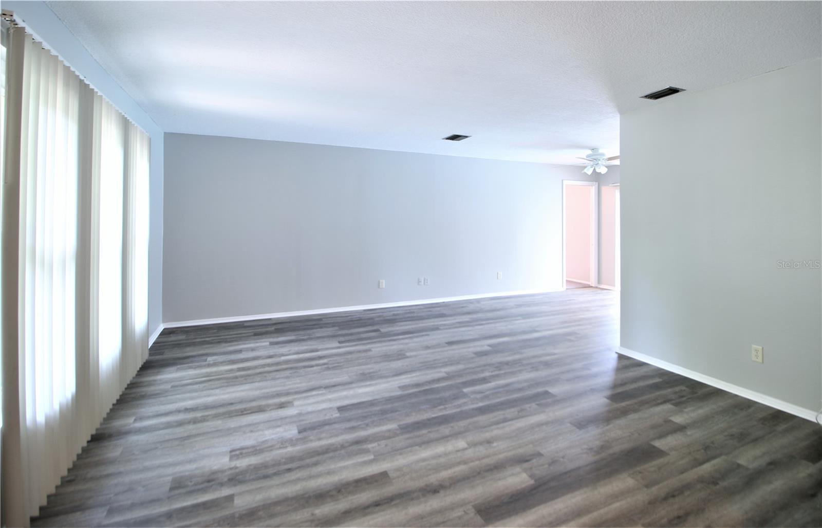 Image 3 of 30 For 3082 Cascade Drive