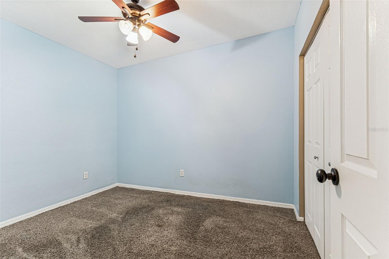 Image 17 of 27 For 1225 Lynn Avenue