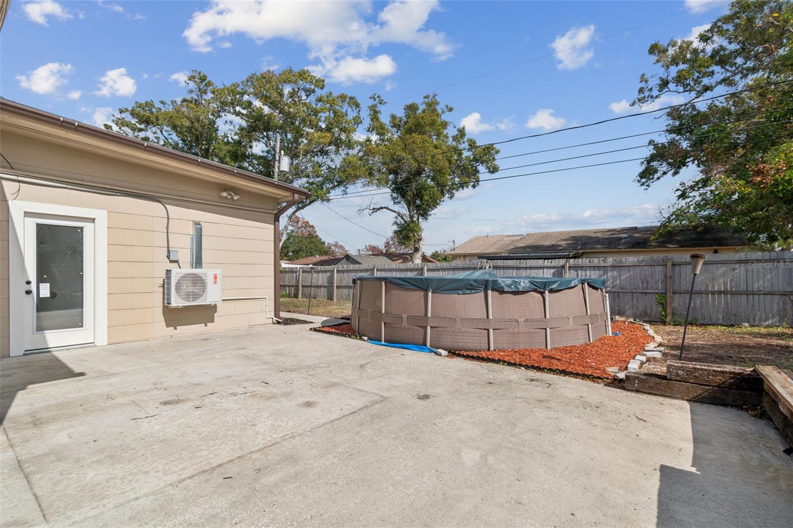 Image 24 of 27 For 1225 Lynn Avenue