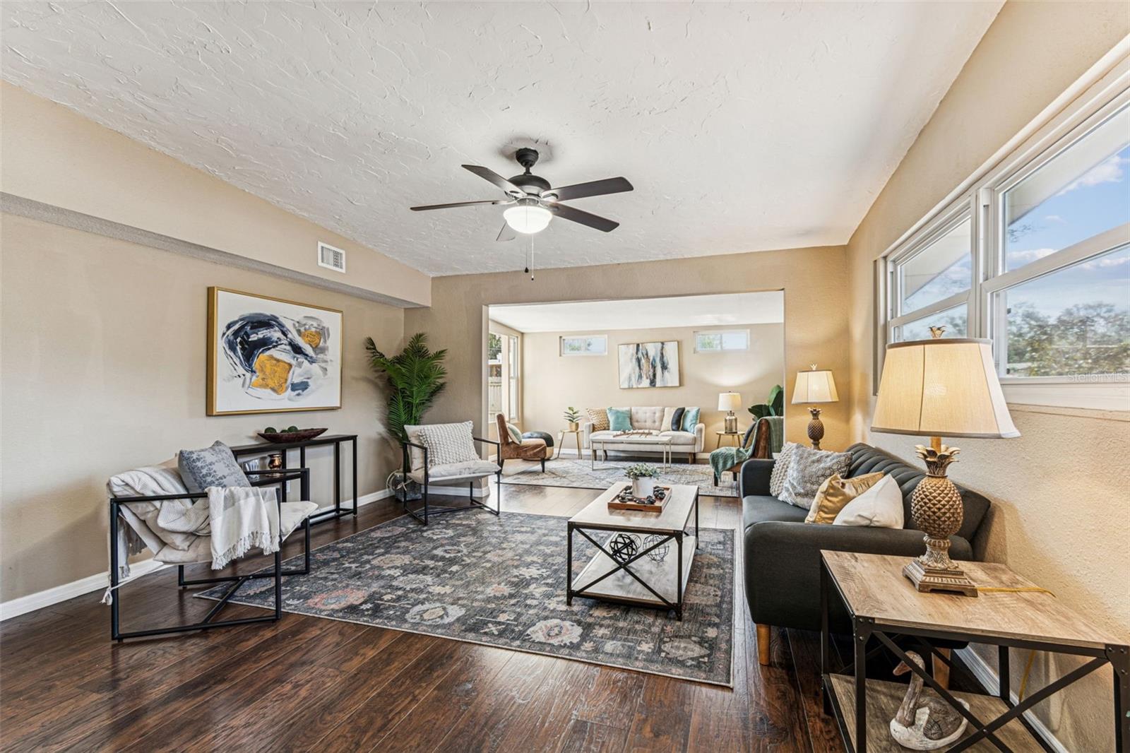 Image 4 of 27 For 1225 Lynn Avenue