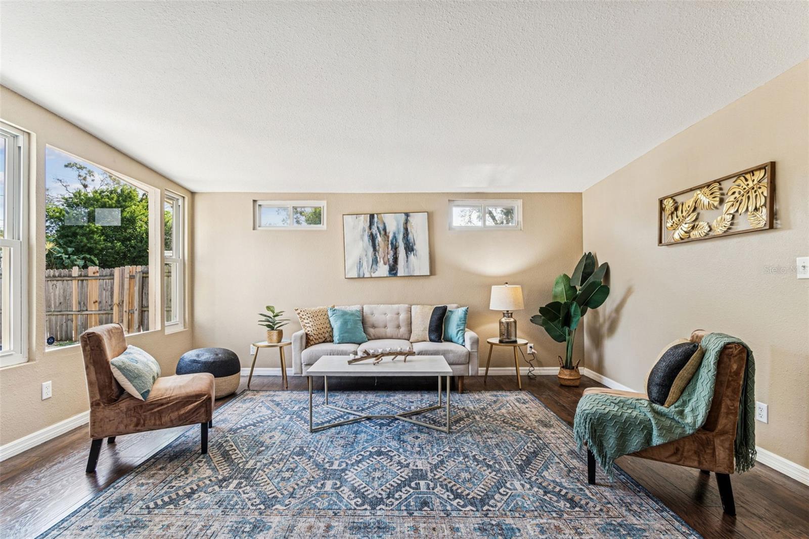 Image 7 of 27 For 1225 Lynn Avenue