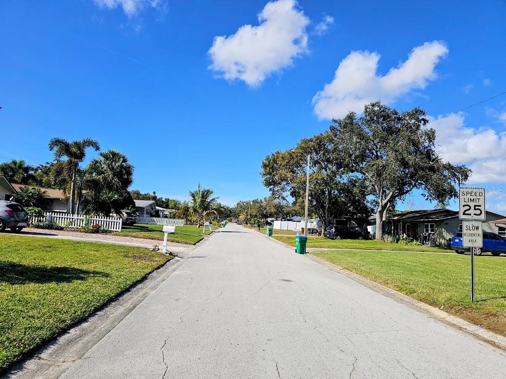 Image 36 of 36 For 11381 70th Terrace