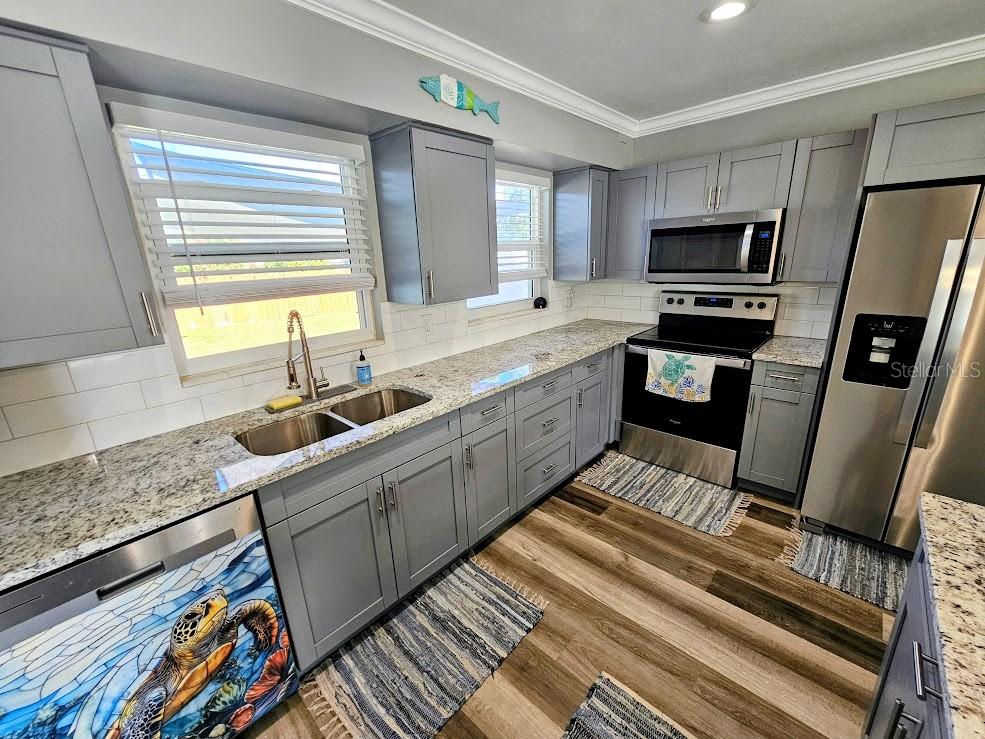 Image 9 of 36 For 11381 70th Terrace